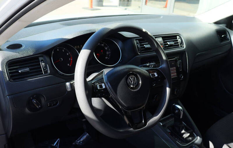 2015 Volkswagen Jetta