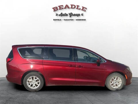 2022 Chrysler Voyager LX