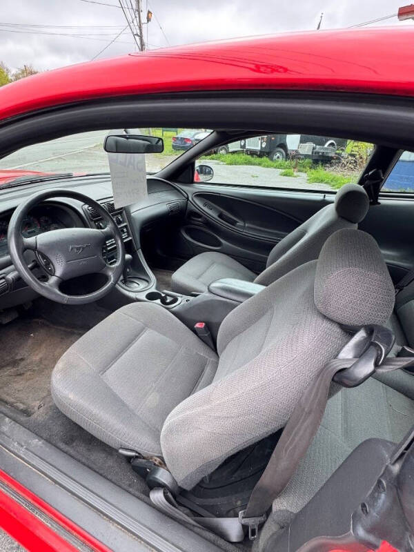 2000 Ford Mustang
