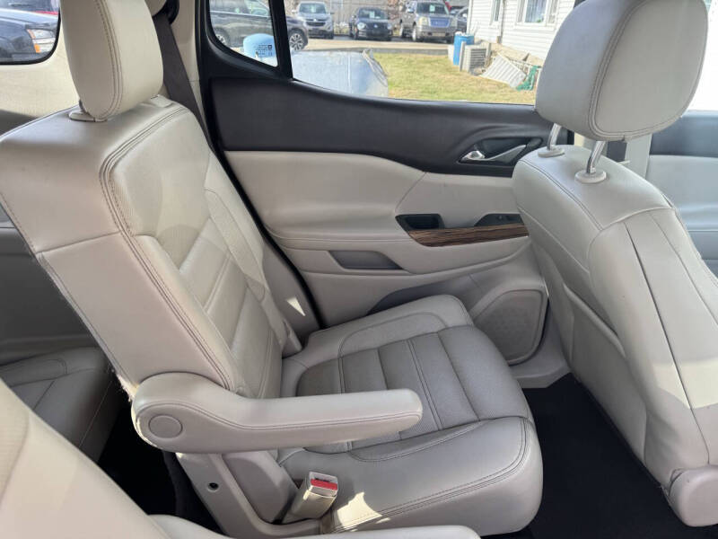 2017 GMC Acadia Denali