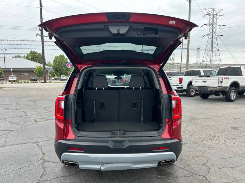 2023 GMC Acadia SLT