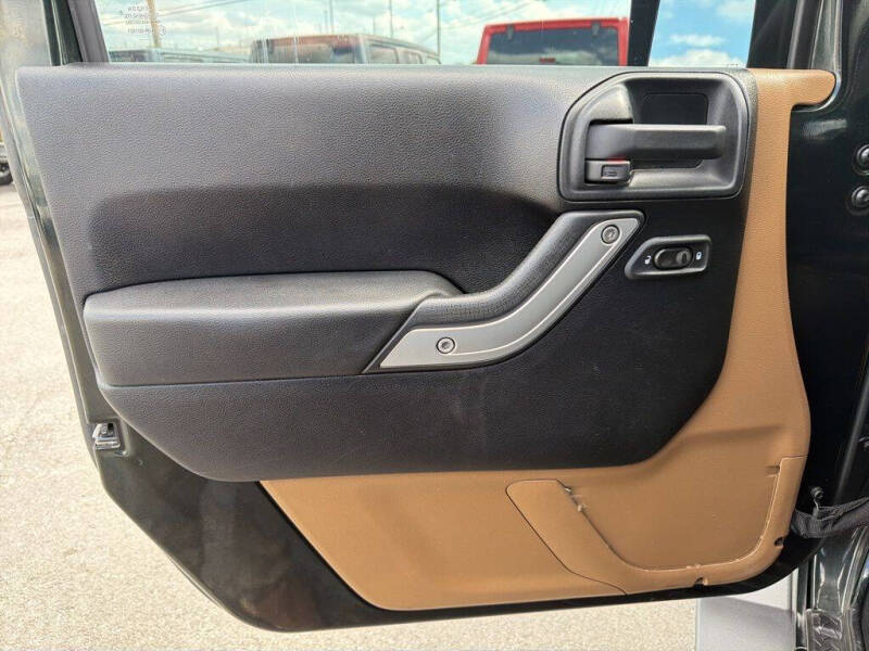2012 Jeep Wrangler Sahara