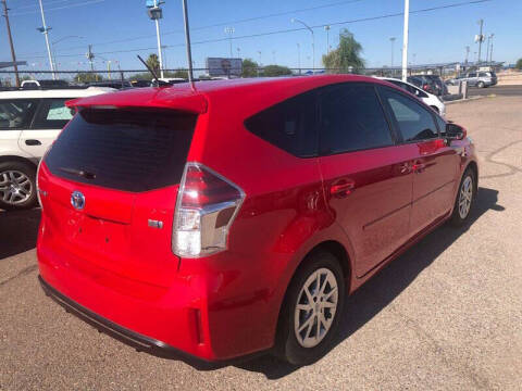 2015 Toyota Prius v Three