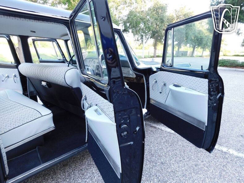 1957 Packard Clipper