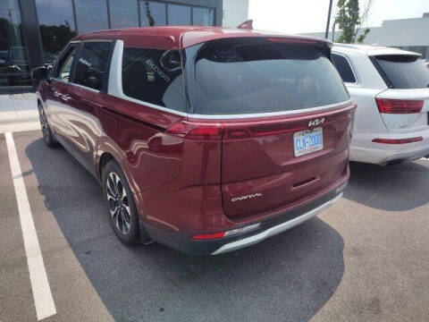2024 Kia Carnival EX