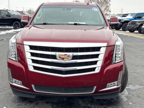 2016 Cadillac Escalade Luxury Collection