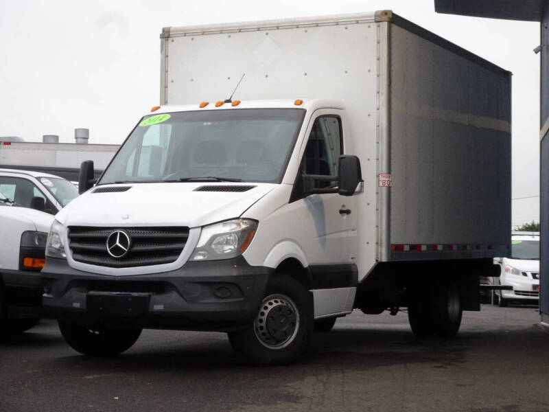 2014 Mercedes-Benz Sprinter Cab Chassis Base photo 5