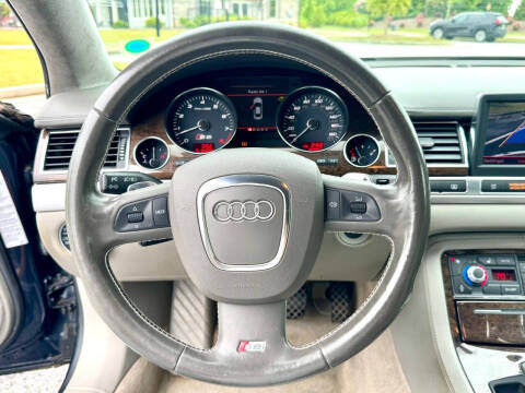 2007 Audi S8 quattro