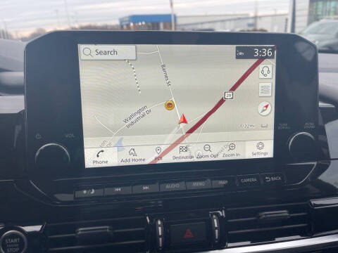 2023 Nissan Pathfinder SL