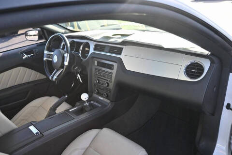 2014 Ford Mustang V6 Premium