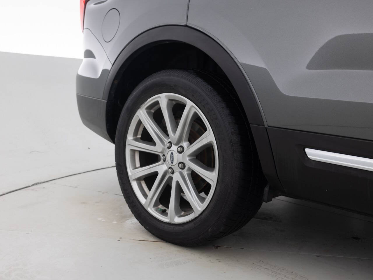 Used Car 2016 Ford Explorer  Limited Awd 4dr Suv For Sale Under $15,000 In Coal City, Illinois