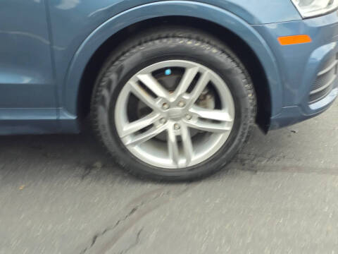 2017 Audi Q3 2.0T Premium