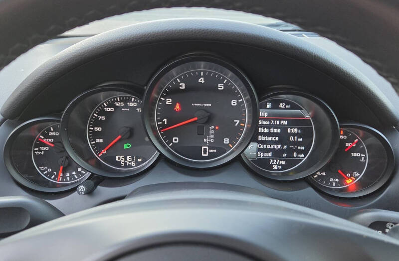 2014 Porsche Cayenne Platinum