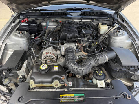 2008 Ford Mustang V6 Deluxe