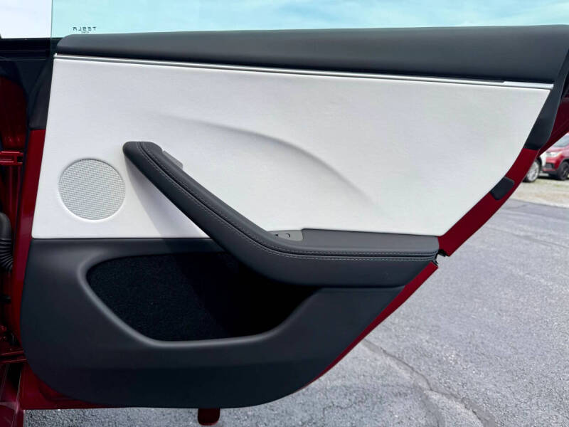 2025 Tesla Model 3 Long Range