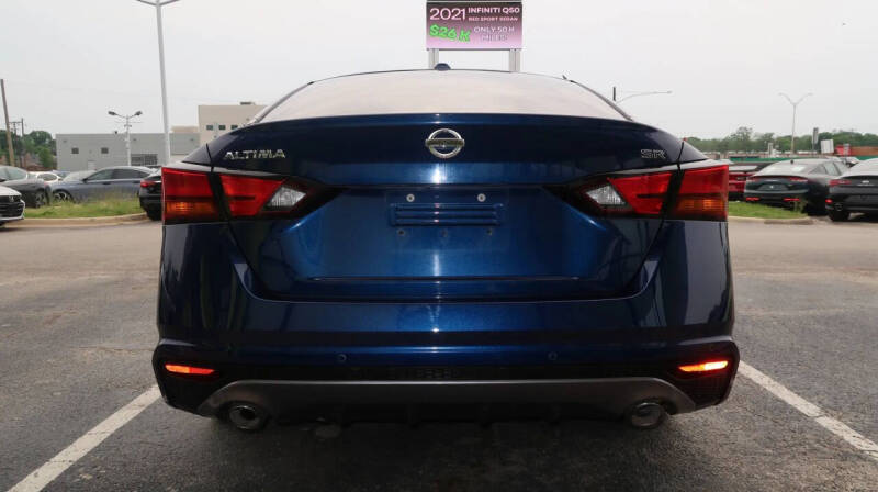 2021 Nissan Altima 2.5 SR