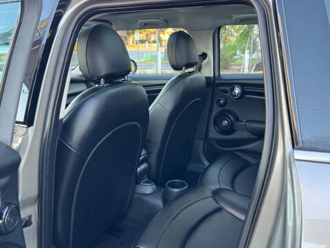 2017 MINI Hardtop 4 Door Cooper
