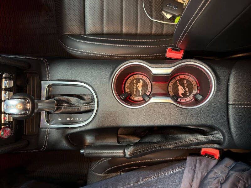 2022 Ford Mustang Mach 1