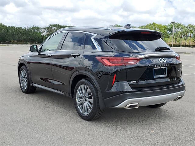 2025 Infiniti QX50 Luxe