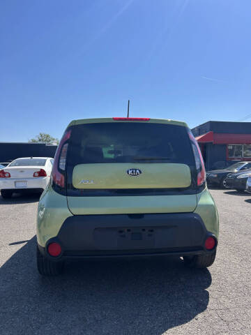 2014 Kia Soul +