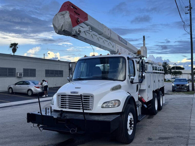 2017 Freightliner M2 106