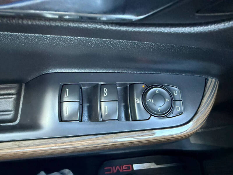 2022 GMC Acadia SLE