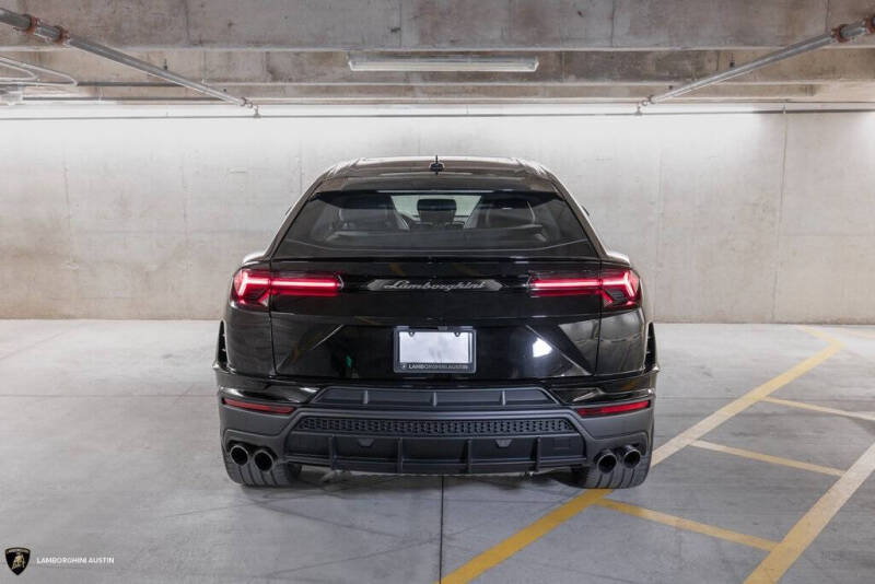 2024 Lamborghini Urus S