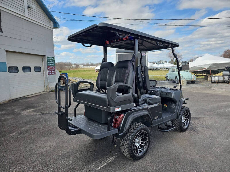 2025 Evolution Maverick 2 + 2