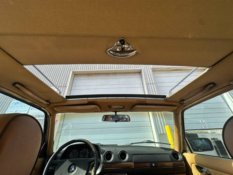 1984 Mercedes-Benz 300-Class 300 TD