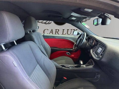 2015 Dodge Challenger SXT