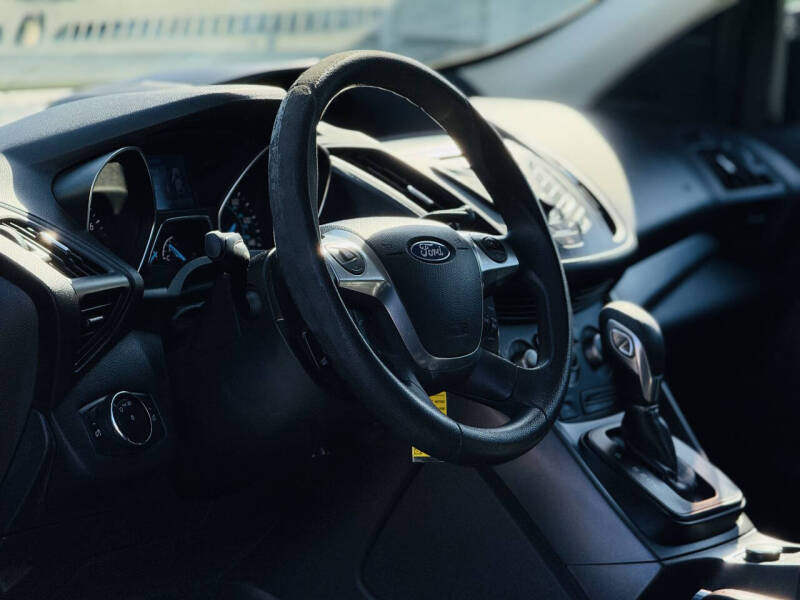 2014 Ford Escape S