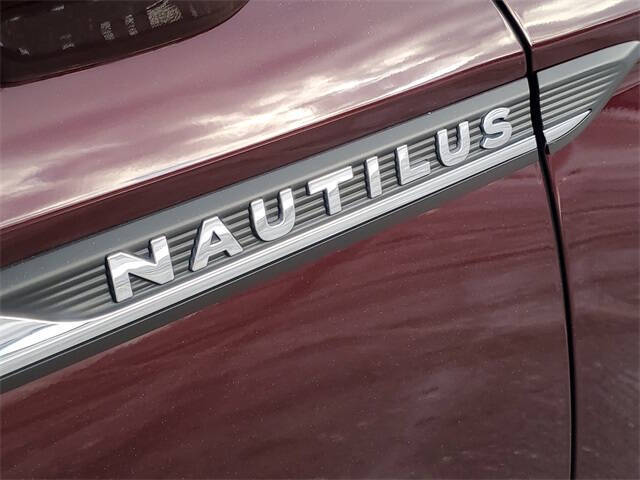 2023 Lincoln Nautilus Reserve