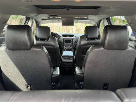 2017 Chevrolet Traverse LT