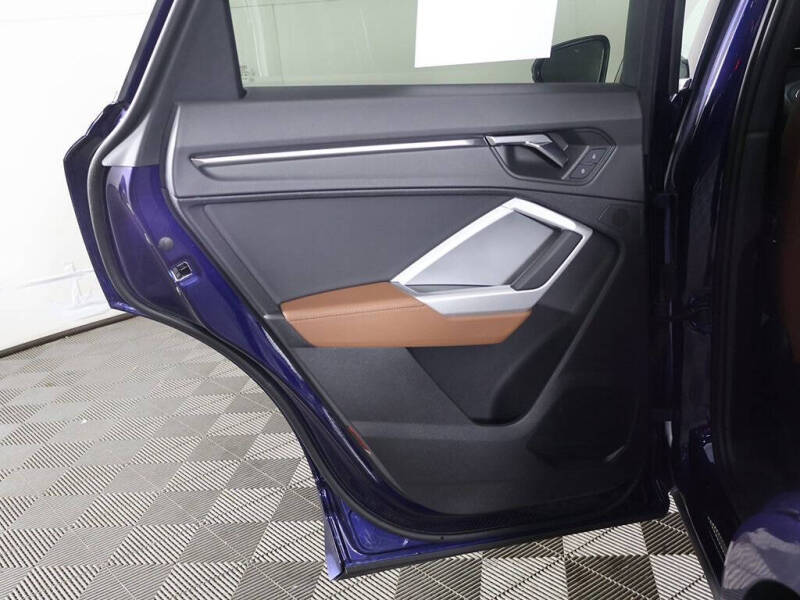 2022 Audi Q3 quattro S line Premium 45 TFSI