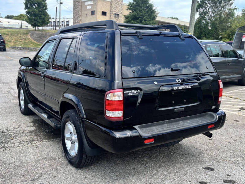 2003 Nissan Pathfinder SE