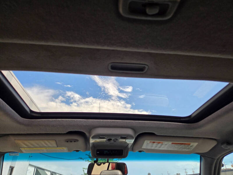 1996 Nissan Pathfinder LE