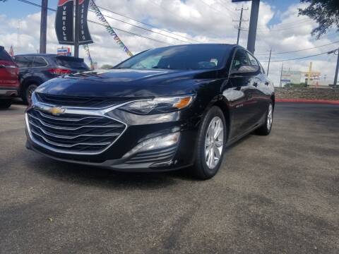 2020 Chevrolet Malibu for sale at ON THE MOVE INC in Boerne TX