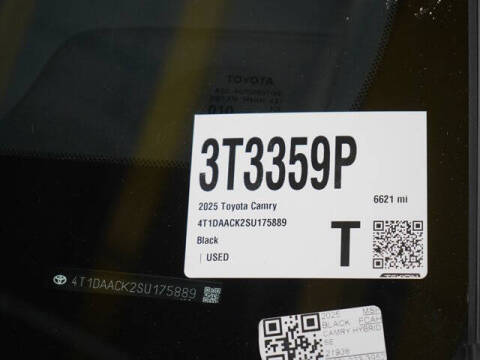 2025 Toyota Camry SE