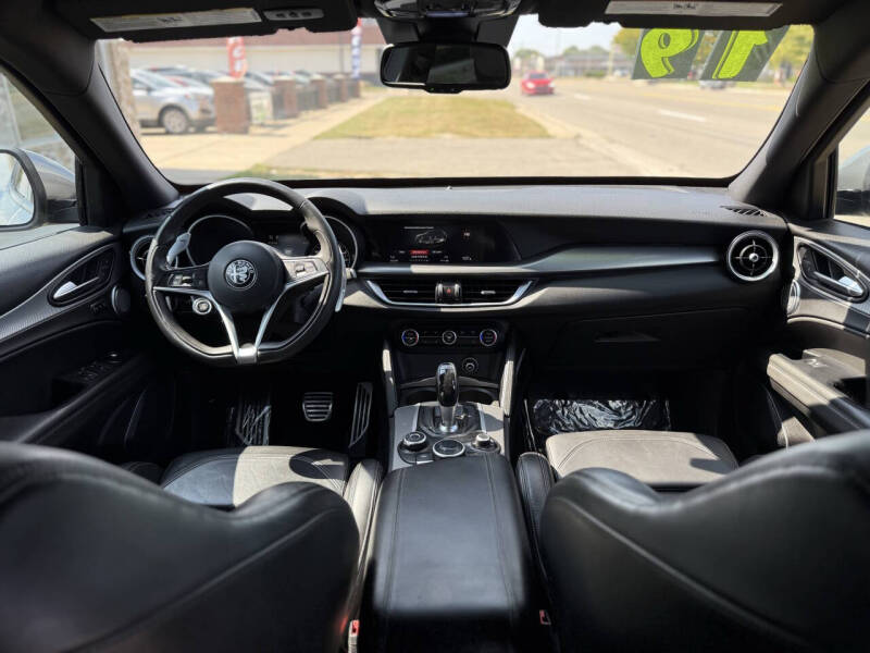 2019 Alfa Romeo Stelvio Ti Sport