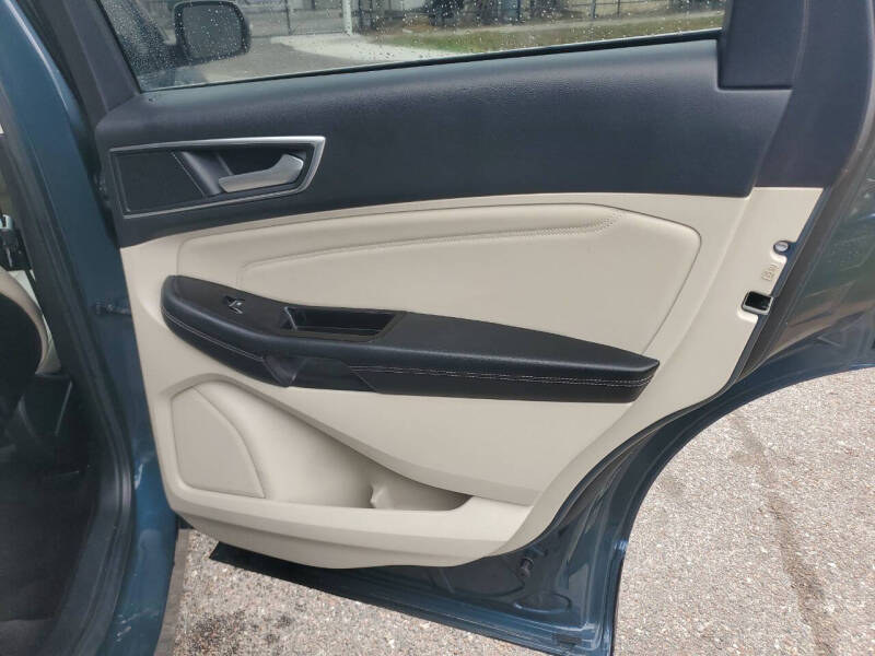 2016 Ford Edge Titanium