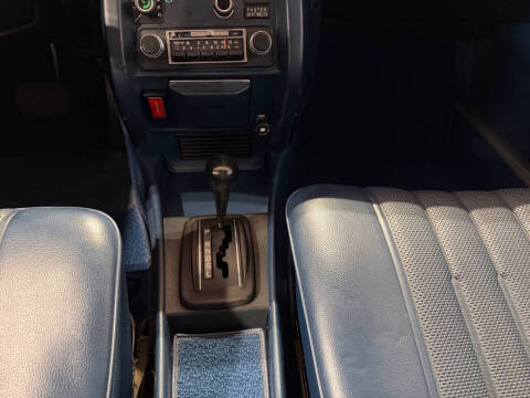 1975 Mercedes-Benz 230