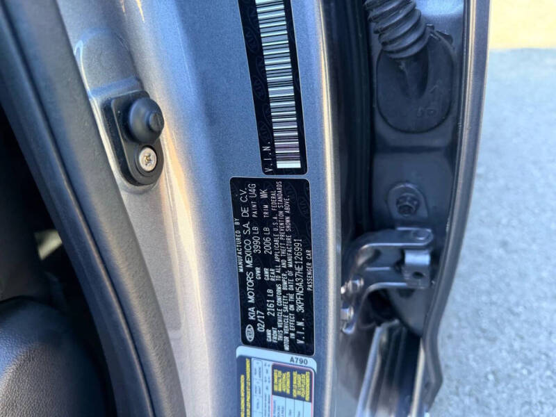 2017 Kia Forte5 SX