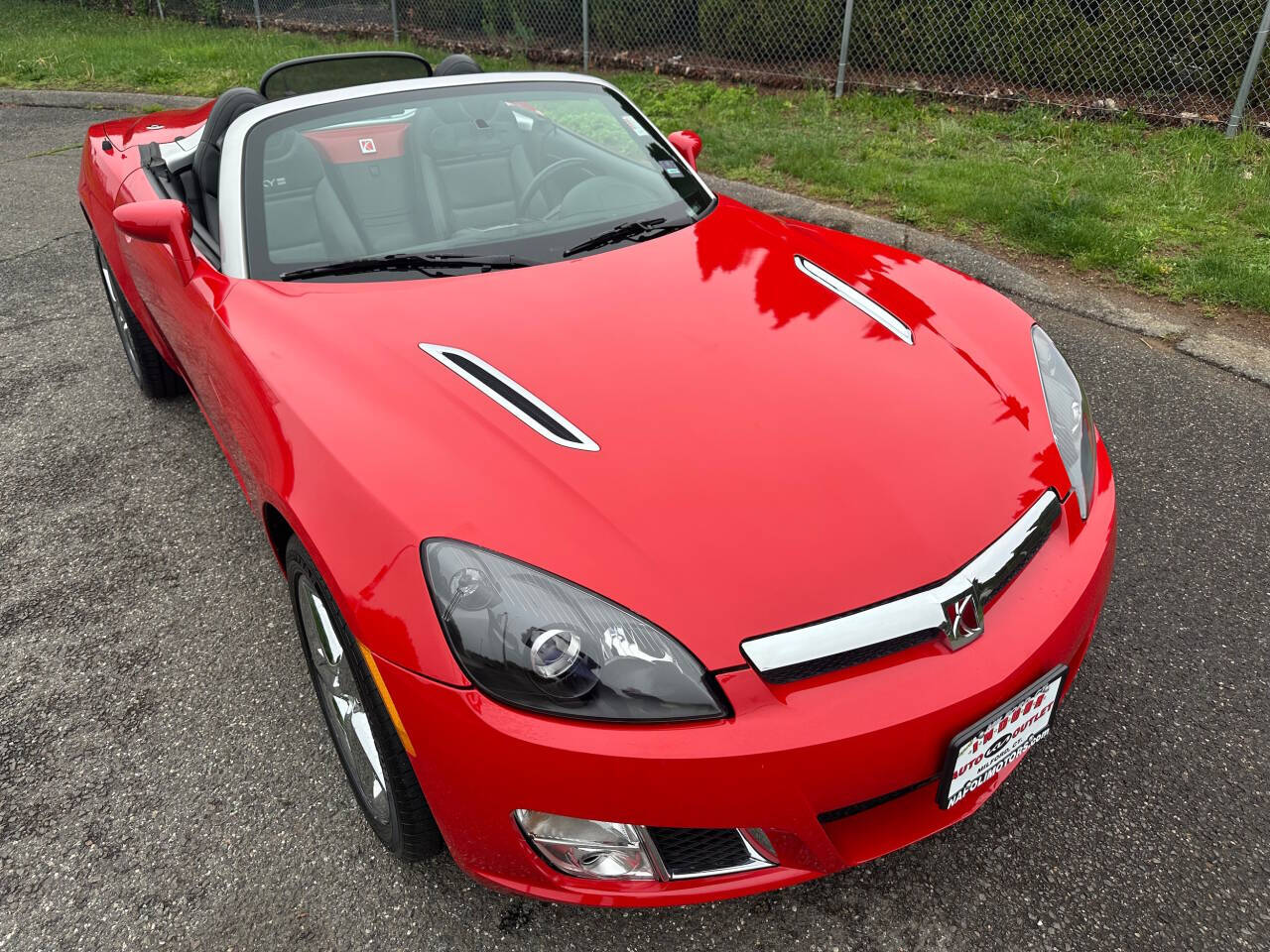 2008 Saturn SKY 79