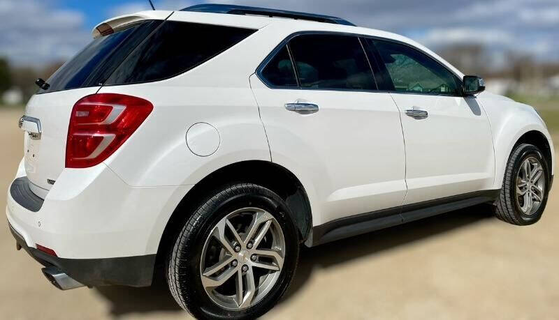 2017 Chevrolet Equinox for sale at Top Gear Auto Sales LLC in Le Roy, MN