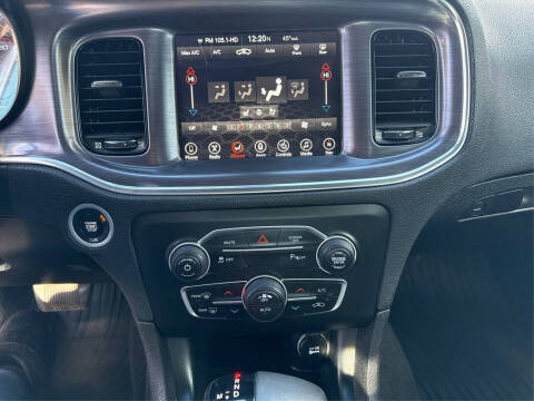 2017 Dodge Charger SXT