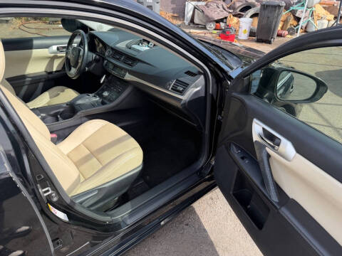 2012 Lexus CT 200h Premium
