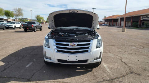 2018 Cadillac Escalade Luxury