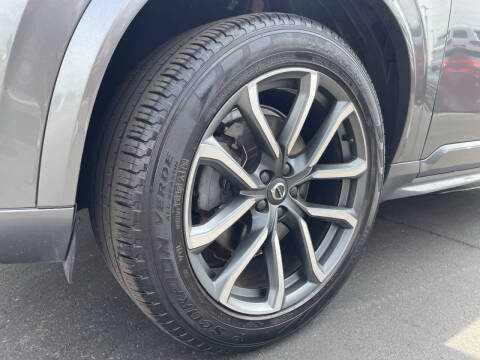 2019 Volvo XC90 T5 Momentum