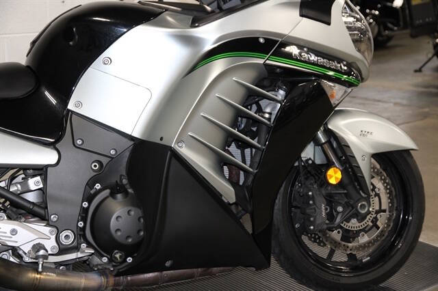 2019 Kawasaki CONCOURS 1