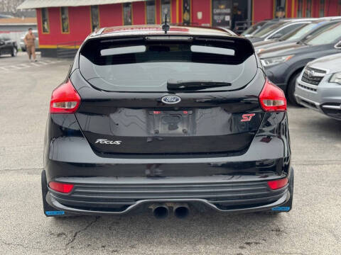 2018 Ford Focus ST